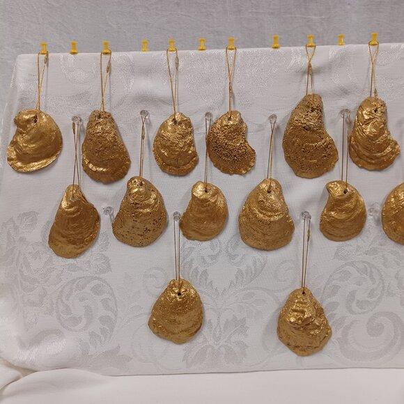 Glorious Gold #2 12 Days of Christmas Oyster Shell Ornaments + 2 Bonus Ornaments - Picture 9 of 16